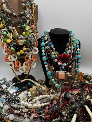 Come Shop Fab Jewelry Finds With Me