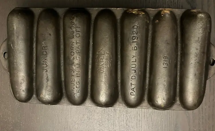 VTG Wagner Ware Cast Iron Stick Pans Corn Cob Shaped Lot of 2 READ