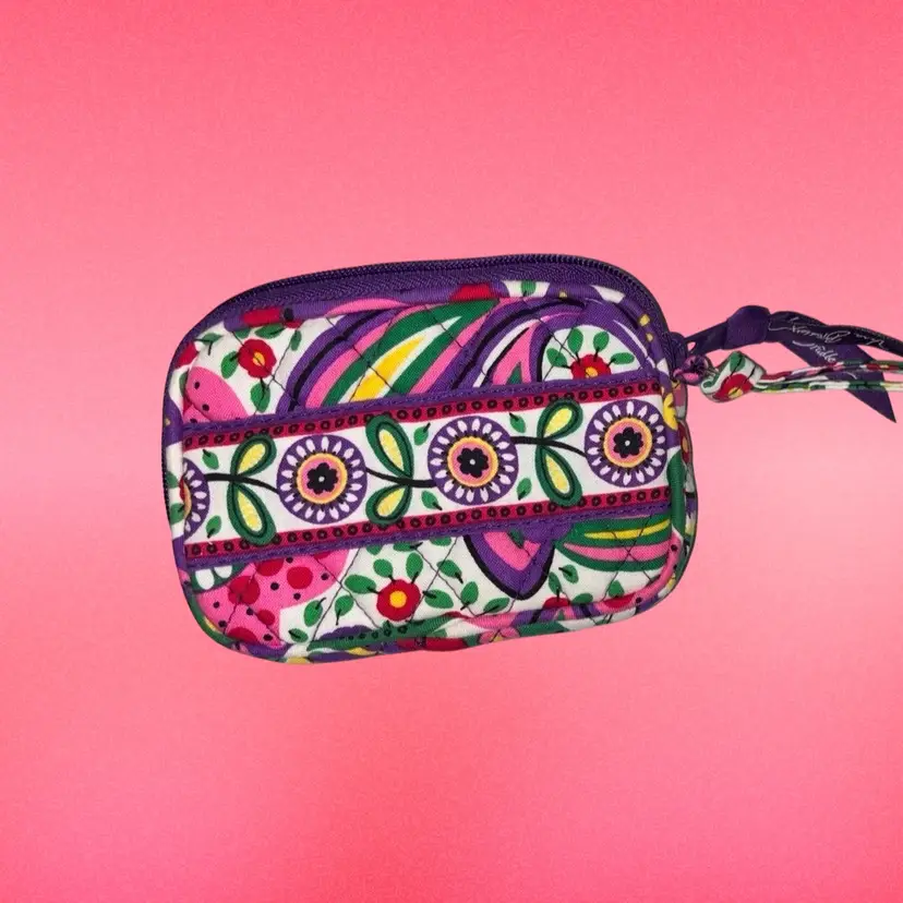 Vera Bradley wristlet wallet featuring the "Viva La Vera" floral pattern.
