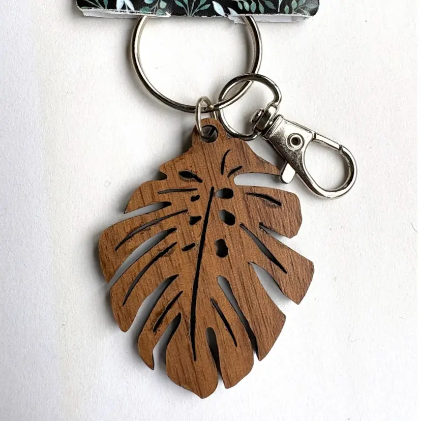 New Wooden Leaf Engraved Keychain
