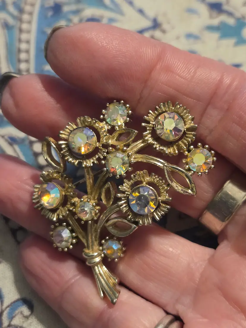 Vintage Lisner Bouquet Brooch