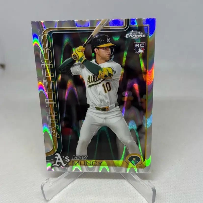 2025 Topps Chrome Baseball Max Muncy #221 Raywave Refractor - Athletics
