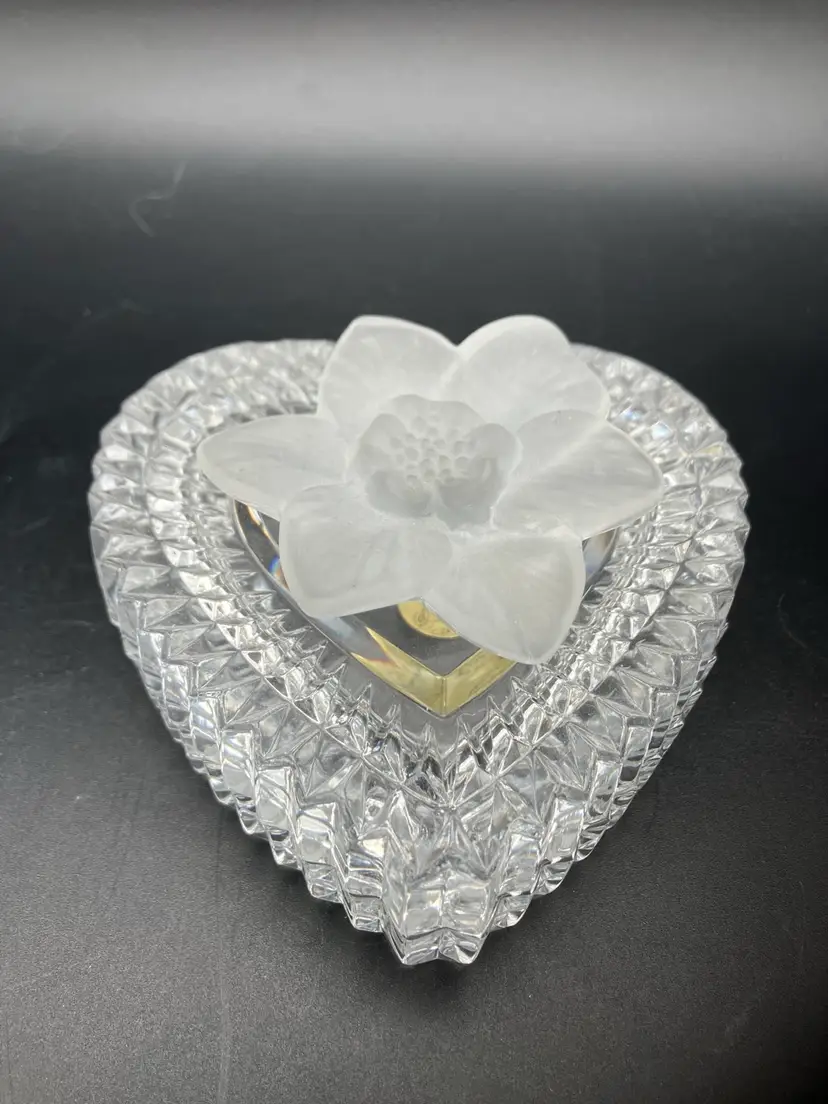 BIN - Cristal d’Arques Crystal Heart Shaped Dish With Sculpted Flower Lid, France, As Is