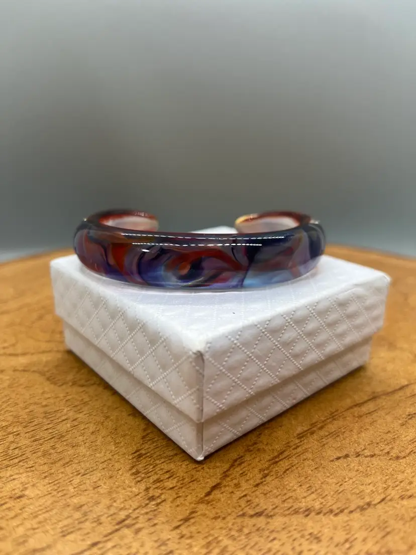 Vintage 2010 Signed Kevin OGrady Glass Blown Aurora Bracelet.