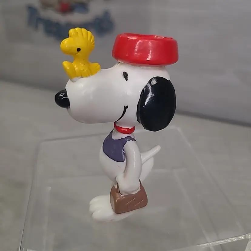 Vintage 1972 Snoopy & Woodstock Figure Lunchbox  United Feature PVC 2.5"