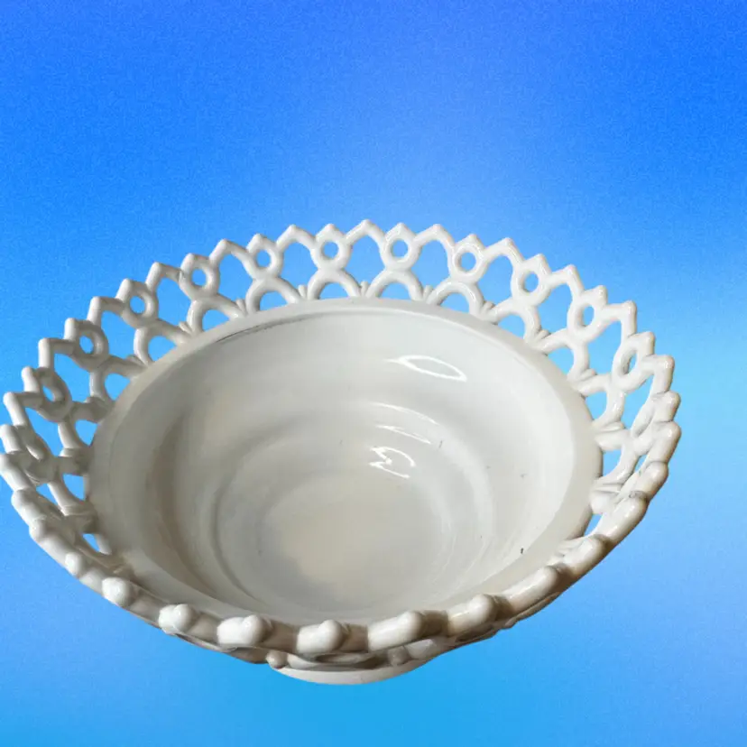A vintage Westmoreland milk glass bowl
