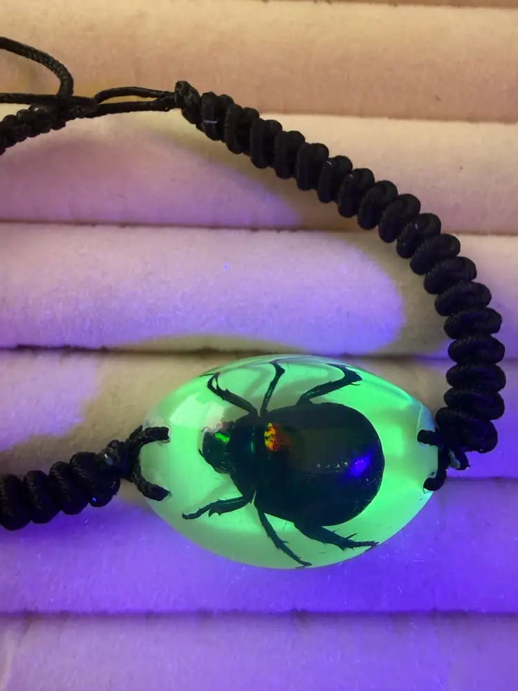 Adjustable Bug Bracelet It GLOWS