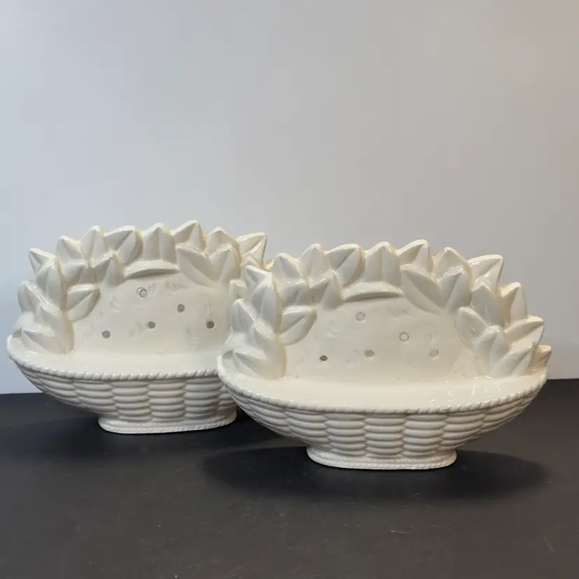 #1100 Vintage White Porcelain Ceramic Wall Mounted Basket Weave Potpourri Holders