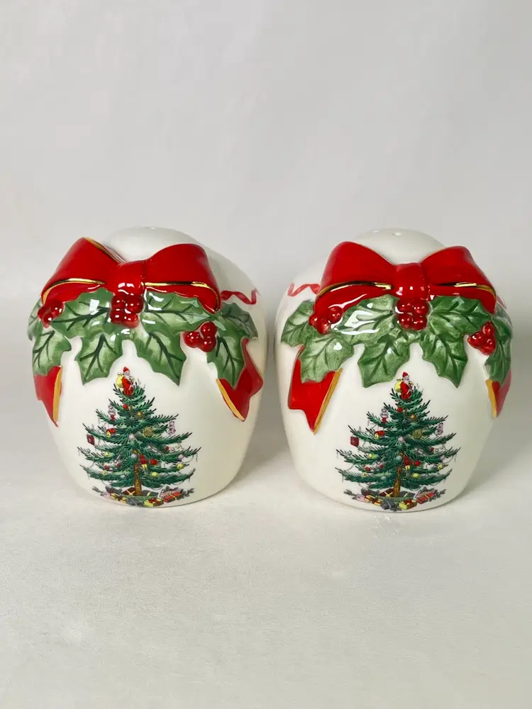 SPODE Christmas Tree Ribbons Salt & Pepper Shakers Collectibles