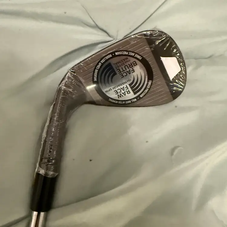 TaylorMade MG5 RH Charcoal 52° (09°) SB Grind - DG 115G Tour Issue Wedge Flex