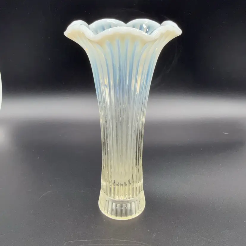 Fenton Opalescent Ribbed Glass Bud Vase