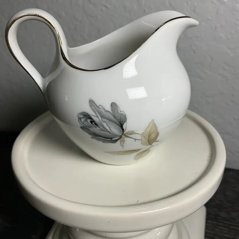 Bavaria Mini Creamer Liane Roses