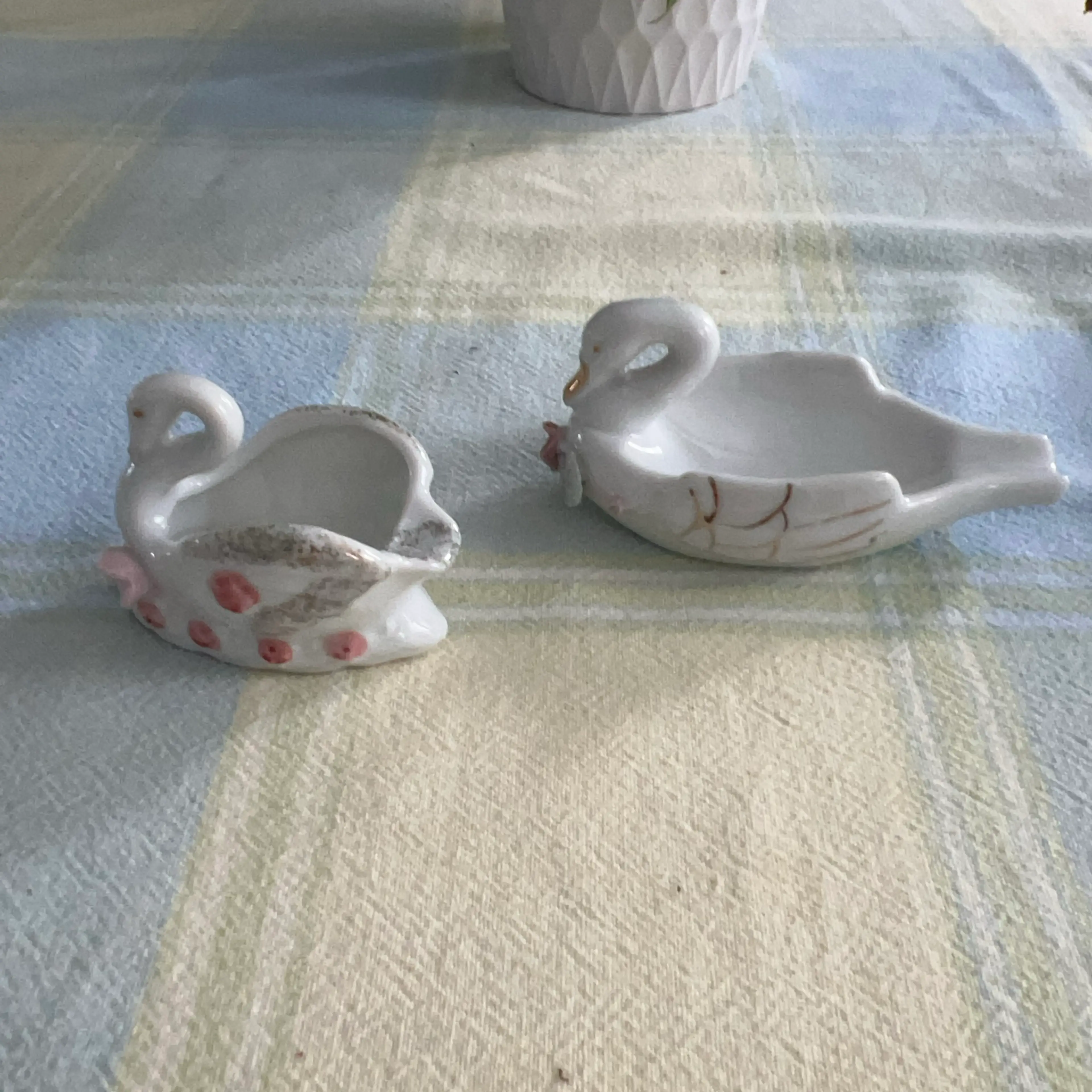 Image 3 of 4