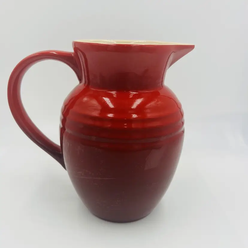 Le Creuset Pitcher 0.7 liter Red Ombré Pottery France Home Decor Serveware
