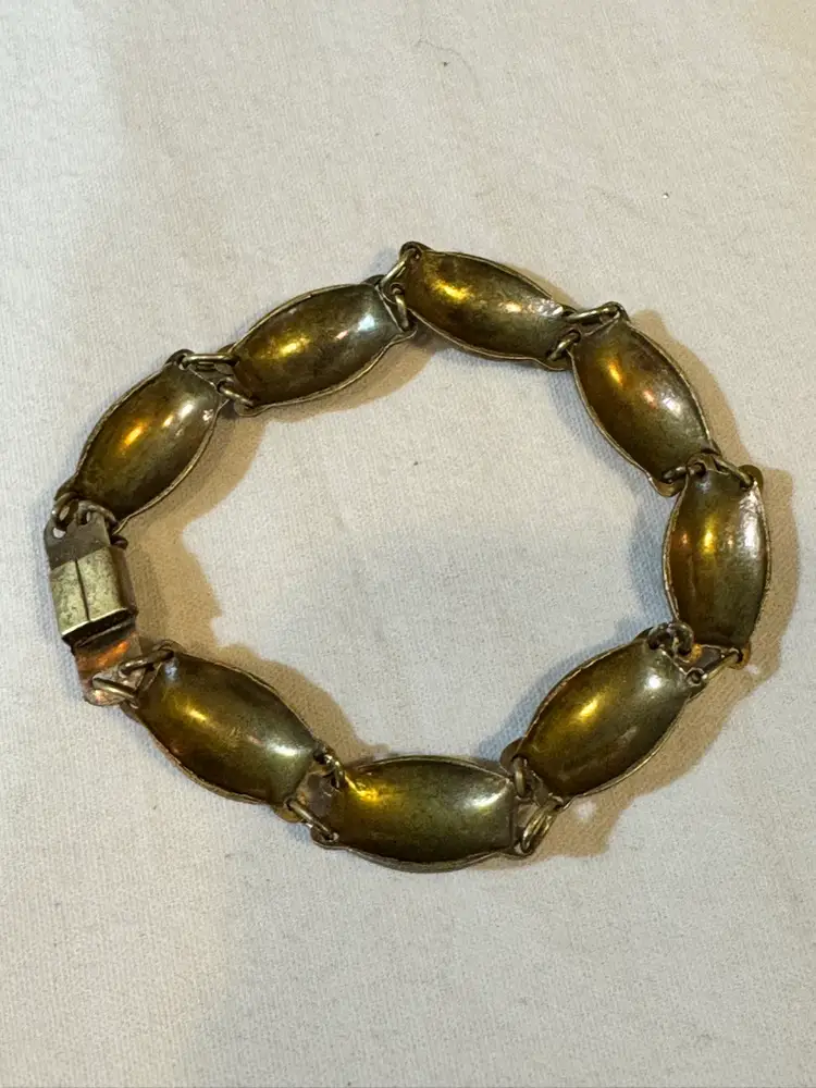 B. Damascene Intricate Designed 8 Panel Linked 7.5” Long Bracelet Marked SPAIN