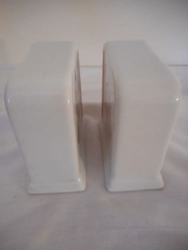 Vintage art deco white red ceramic Salt & Pepper Set Lincoln Gettysburg souvenir