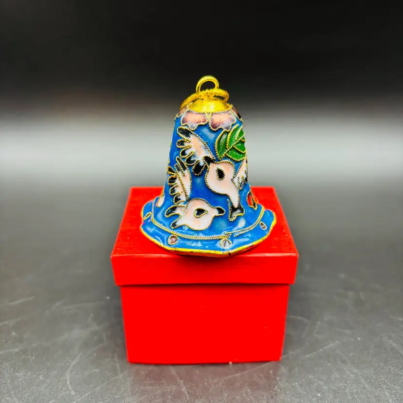Cloisonne Enamel Metal Christmas Ornament Bell Birds Dove Blue Background 2in