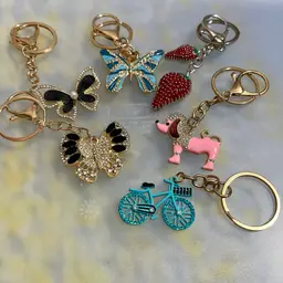 6pc Random Purse Bag Charm Keychain Set