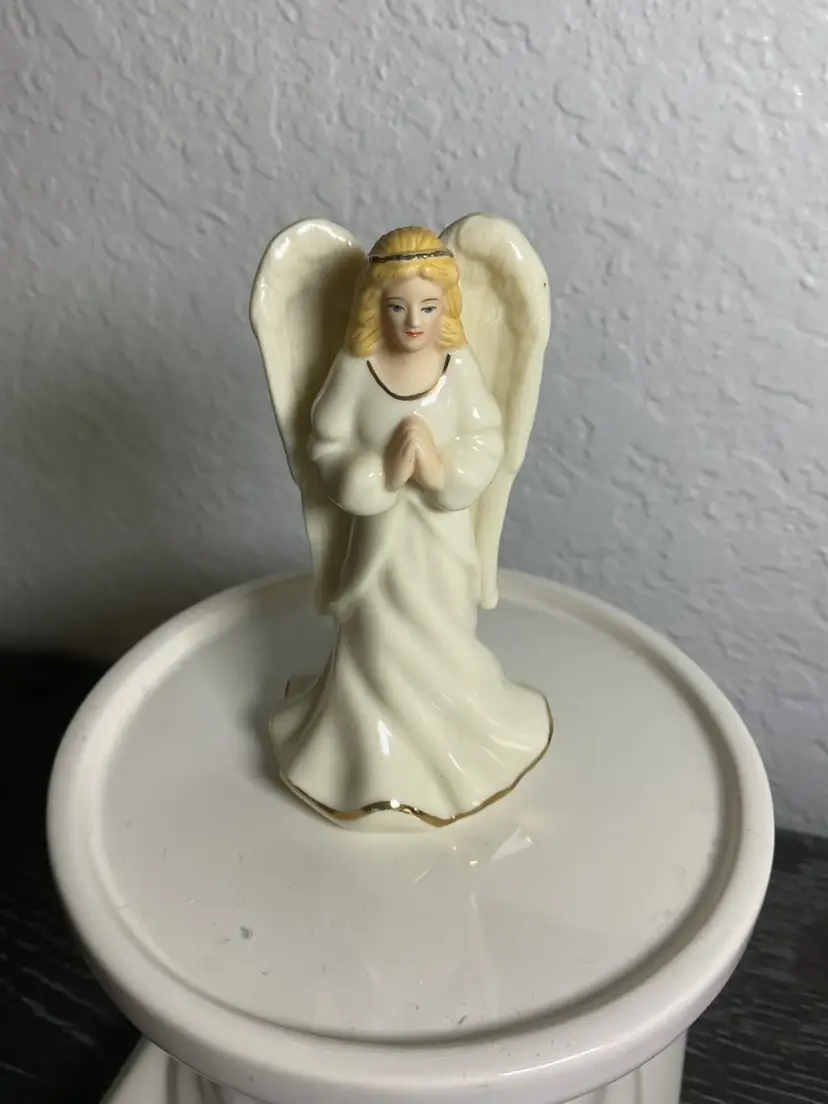 Lenox “Messenger Of Peace” Angel