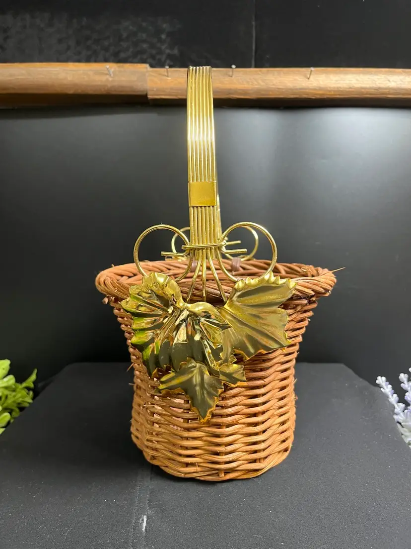 Wicker Flower Planter w/ Gold Toned Metal Leaves on 2 sides of Basket w/ Beautiful Gold Toned Metal Handle-Lot 58