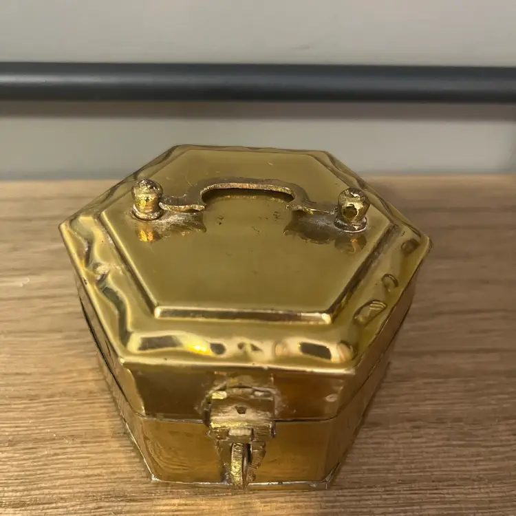 Vintage Small Brass Hexoganal
Trinket Box with Handle and Latch