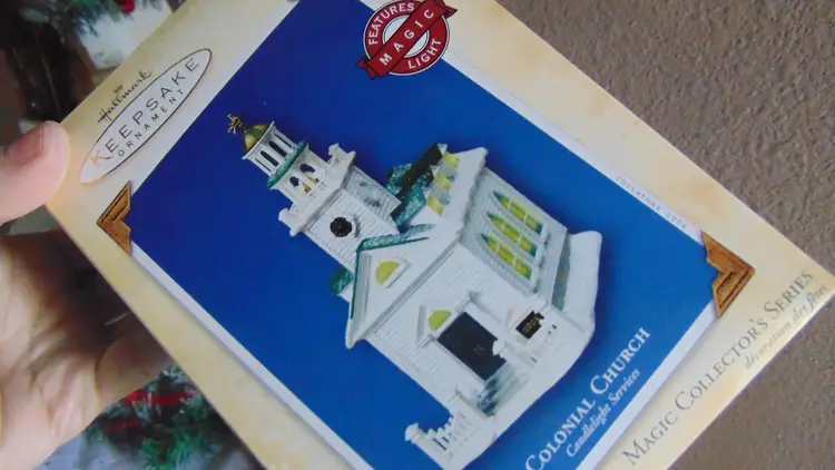Beautiful Pre Owned 2004 Hallmark Keepsake Ornament Colonial Church Candlelight Services Magic Collectors Series