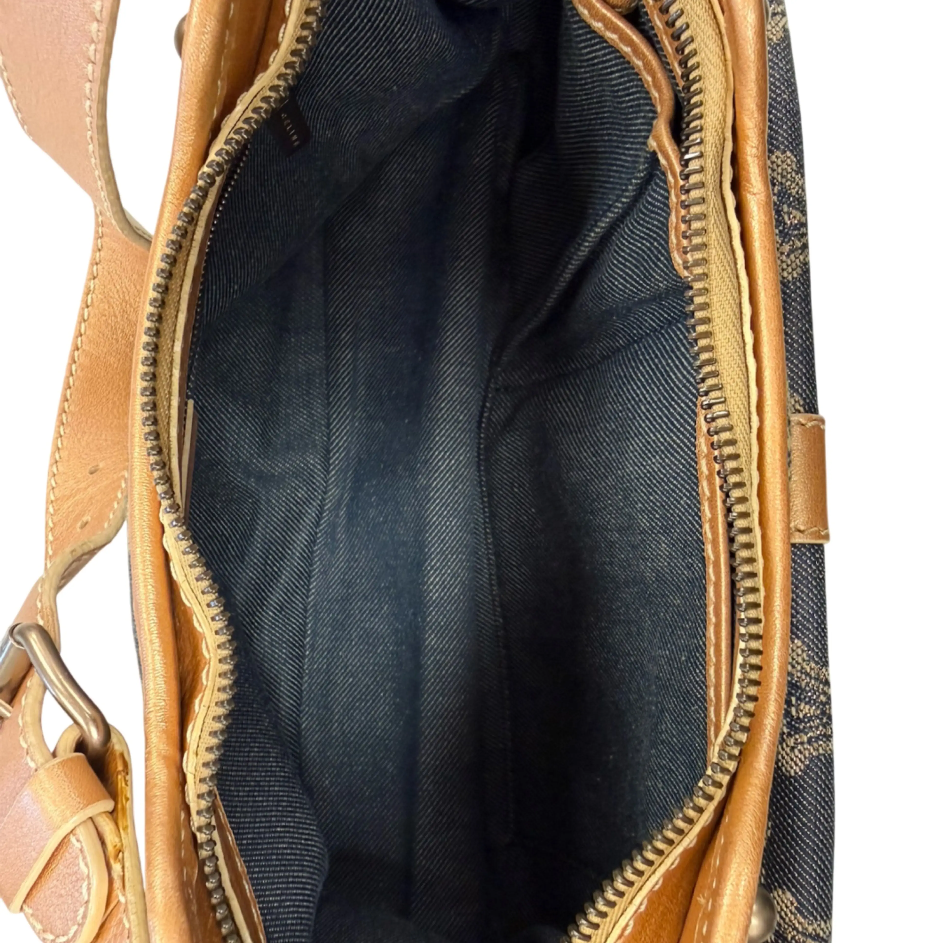 Image 3 of 8
