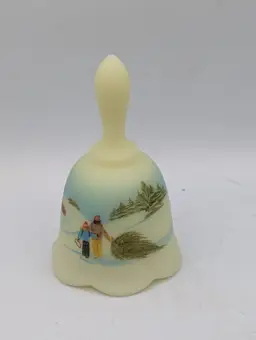 Fenton Art Glass Christmas Classic Collection 1982 Country Christmas Bell