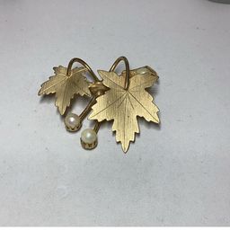 Sarah Coventry 1964 "Precious” Brooch 2”