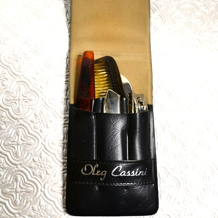 Vintage Oleg Cassini Men's Grooming Kit Travel Set