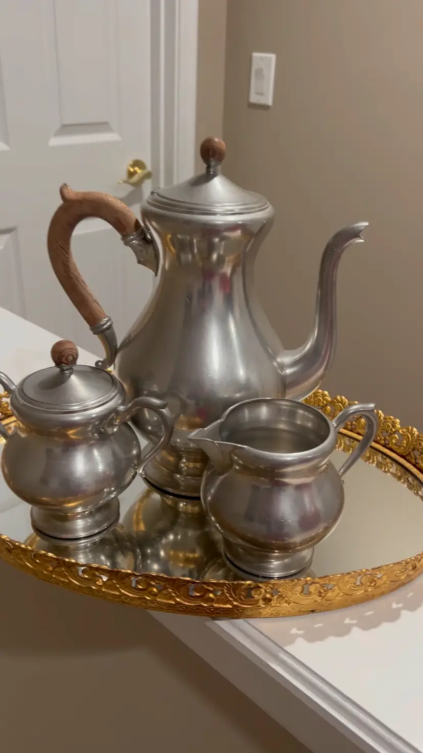 Z- Amazing 3 Piece Royal Holland Pewter  Set Wood Handles