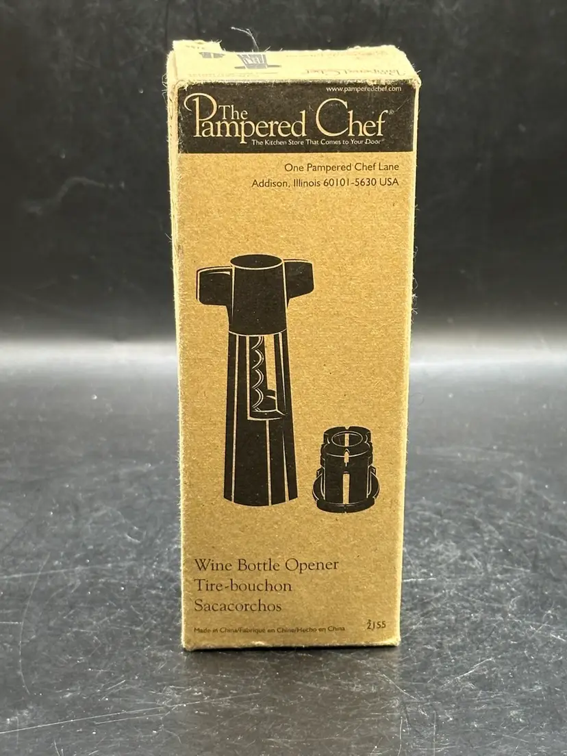 PAMPERED CHEF Wine Bottle Opener Corkscrew #2155 Black w/Foil Cutter