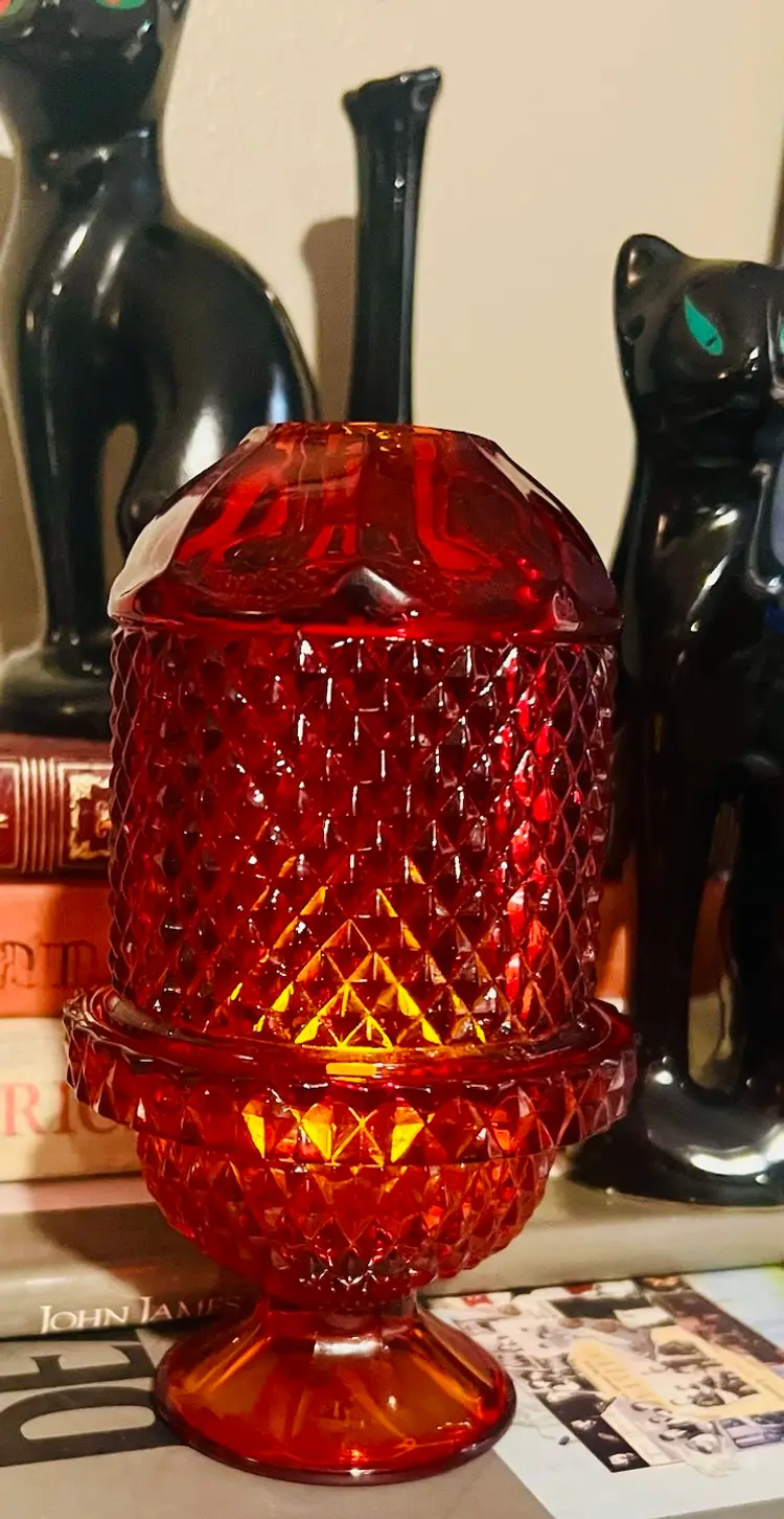 VIKING Amberina Ruby Red Diamond Point Glimmer Fairy Lamp Cadmium Glow Vintage
