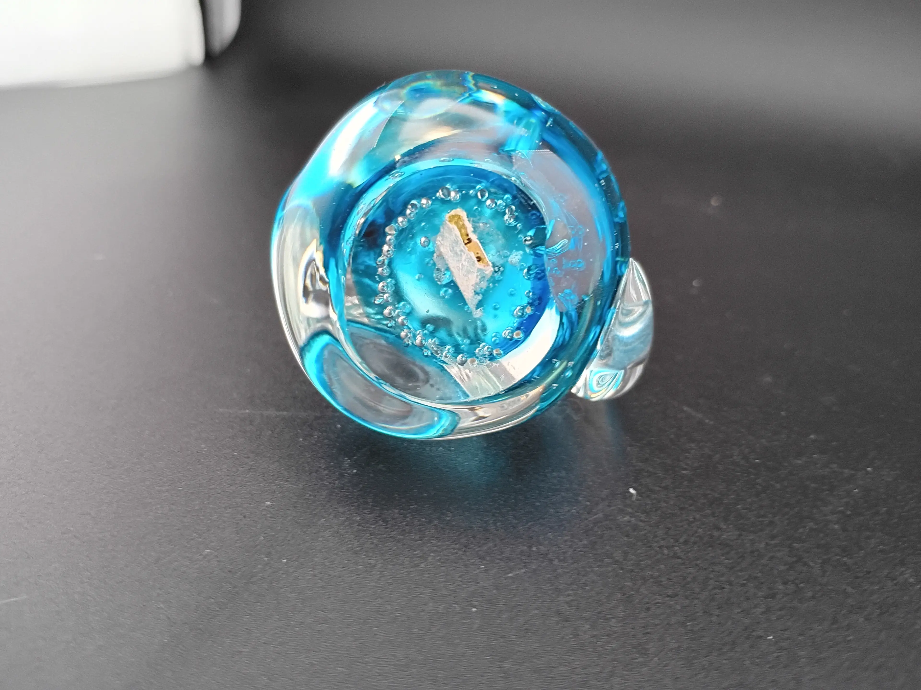 Image 4 of 4