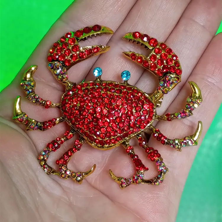 Red Rhinestone Crab Brooch Pin Gold Tone Sparkly Crustacean Statement Jewelry (Inv - #04)