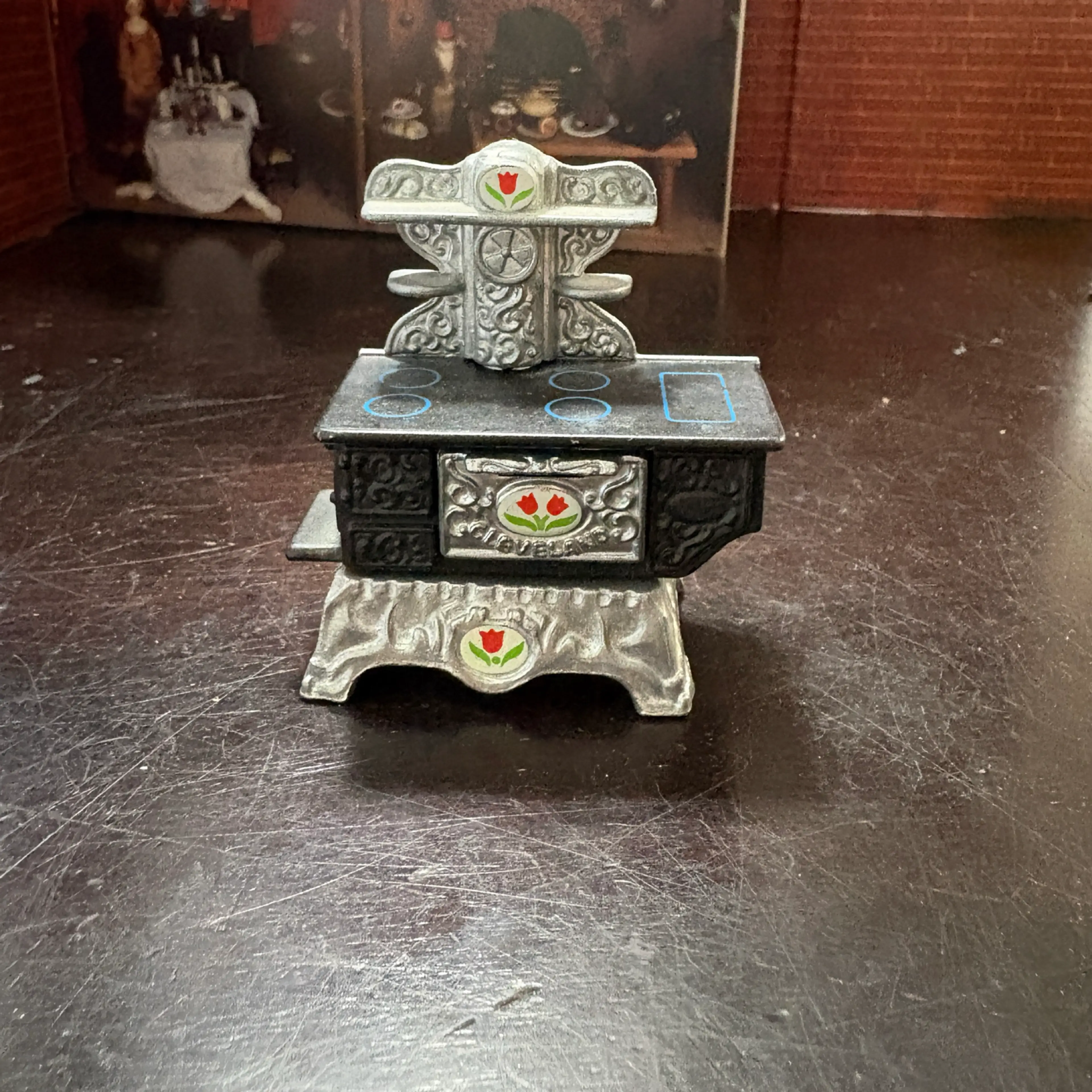 Image 1 of 6