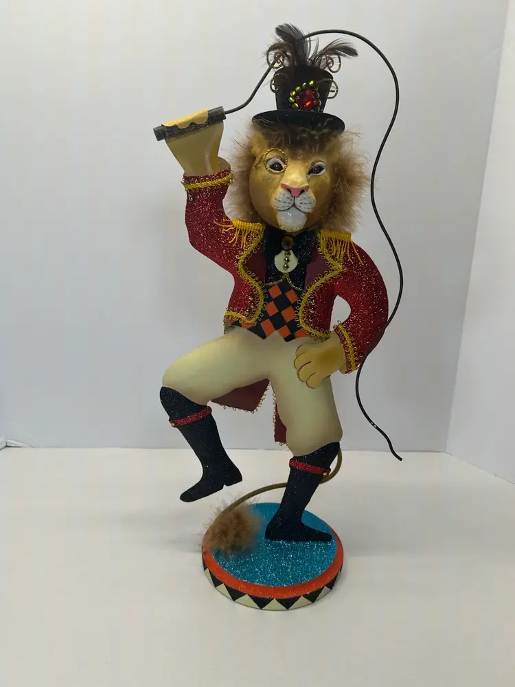 Pier 1 Imports Le Cirque Enchanted Halloween Lion Ringmaster Metal Figurine