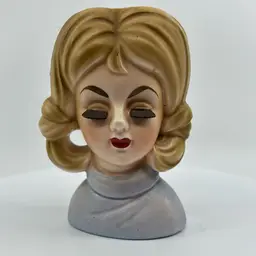 Rare Rubens “Brown Lash” Teen Head Vase #4125 4.25”