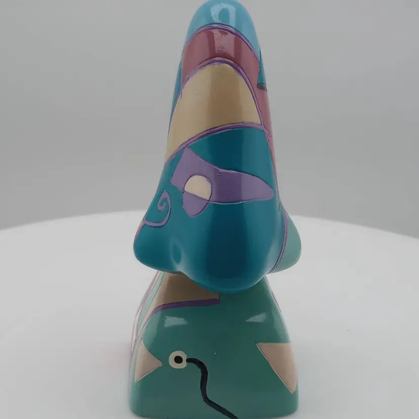 Glasses holder -- Picasso nose