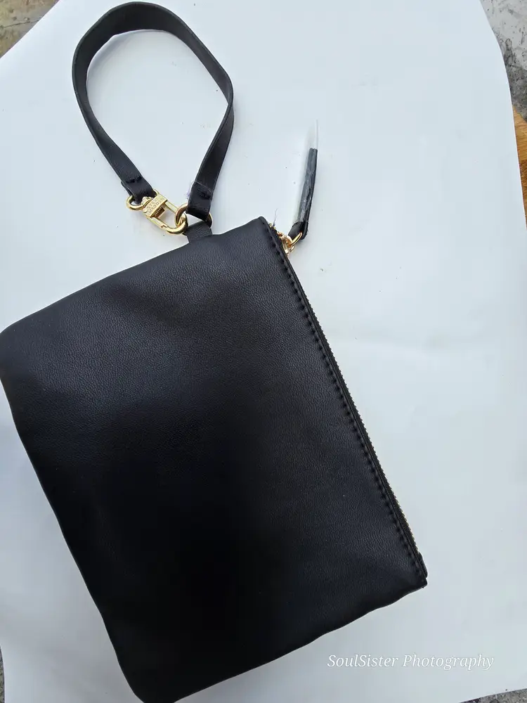 Steve Madden Black & Gold Wristlet