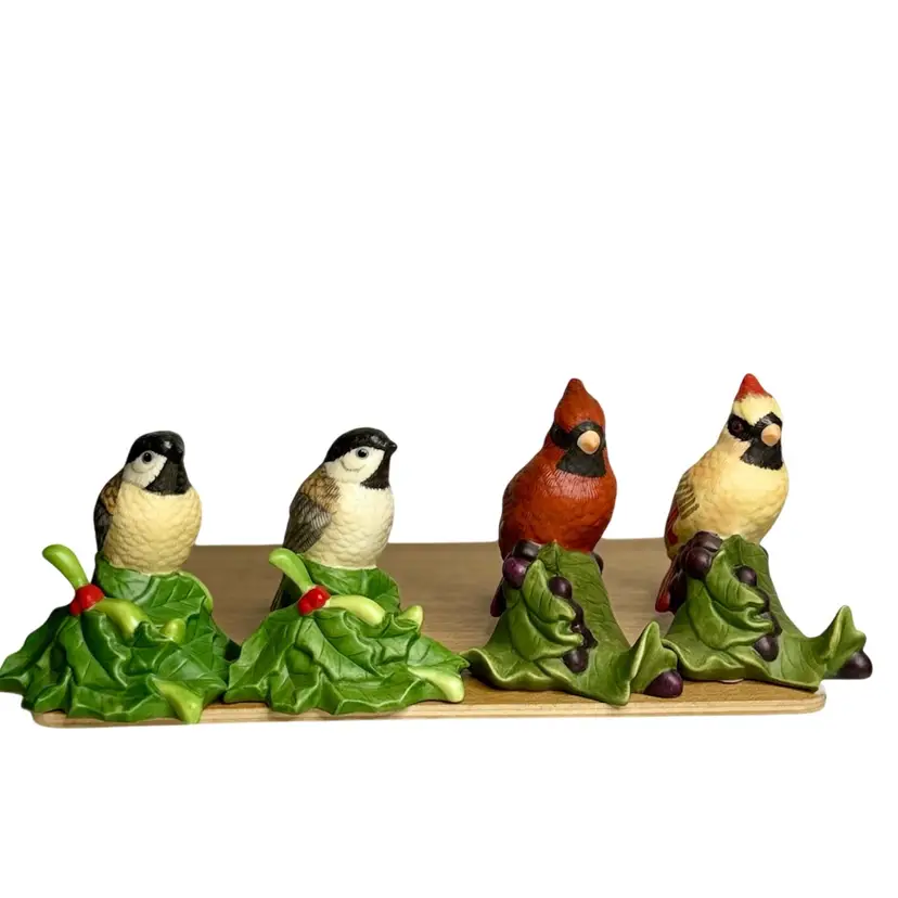 Lenox Winter Greetings Everyday Bird Place Card Holders SET OF 4 Chickadees & Cardinals Porcelain