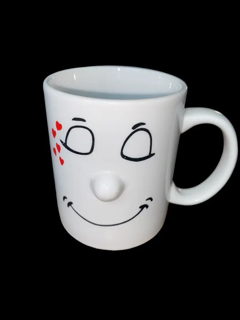 Vintage Funny Face 3D Nose Anthropomorphic White Coffee Tea Cup Happy w Hearts