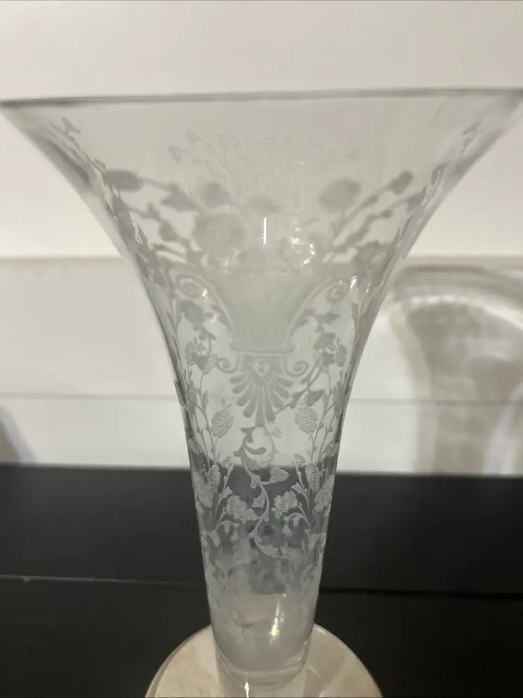 Duncan and Miller First Love Unusual 10" Vase