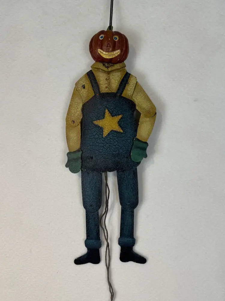 Large Metal Pull String Pumpkin Farmer Halloween hanging decor Jack O Lantern