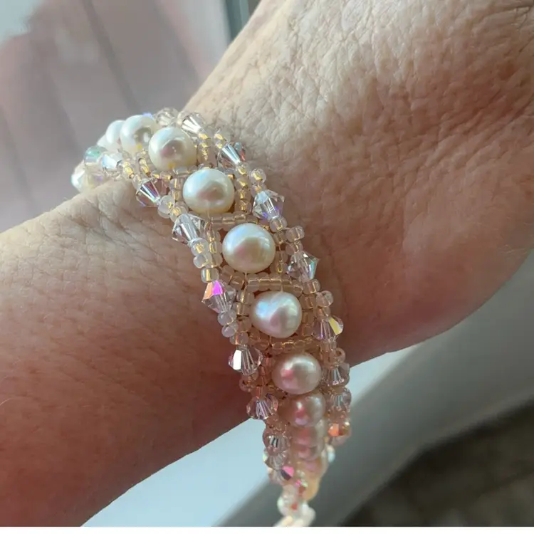 Clear Swarovski Crystal & Pearl Bracelet with Pearl Toggle Clasp Artisan Made 6.5”