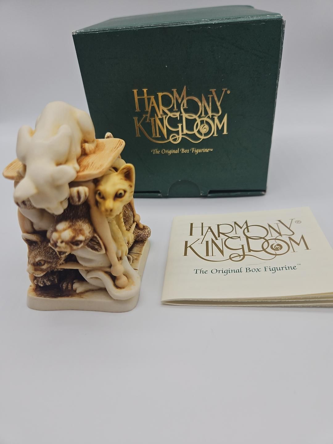 Harmony Kingdom Animal Figurine Tony's Tabbies 