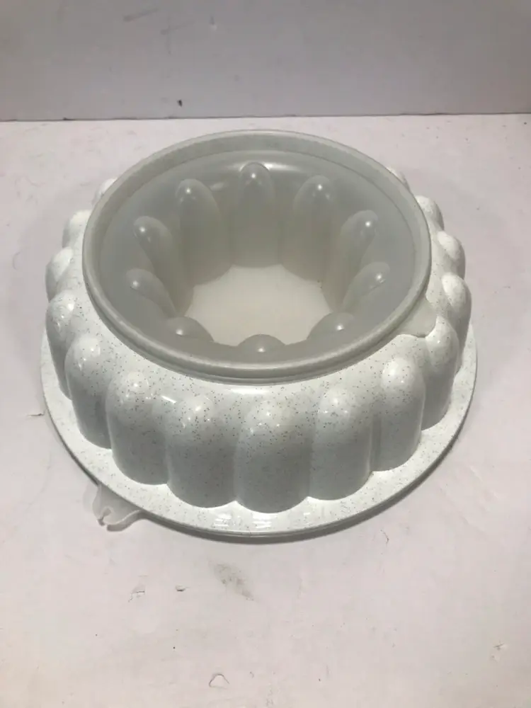 Vtg Tupperware Jello Mold