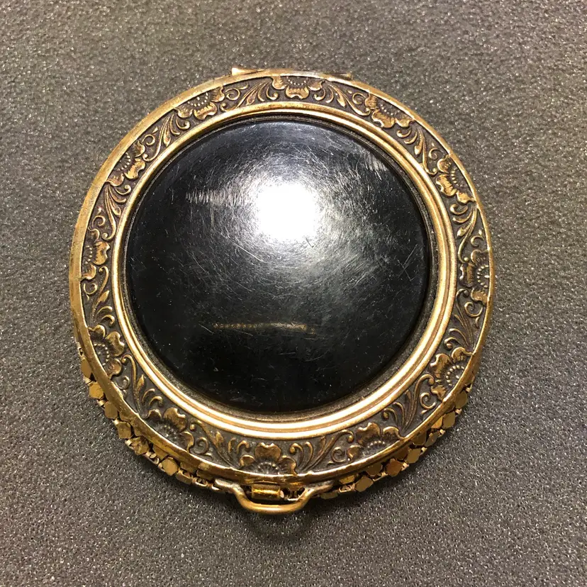 Vintage Black & Gold-Tone Mesh Makeup Compact