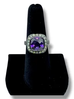 #03 - Vintage Purple Crystal Ring. Size 7.