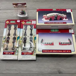 Christmas Village Accessory Lot